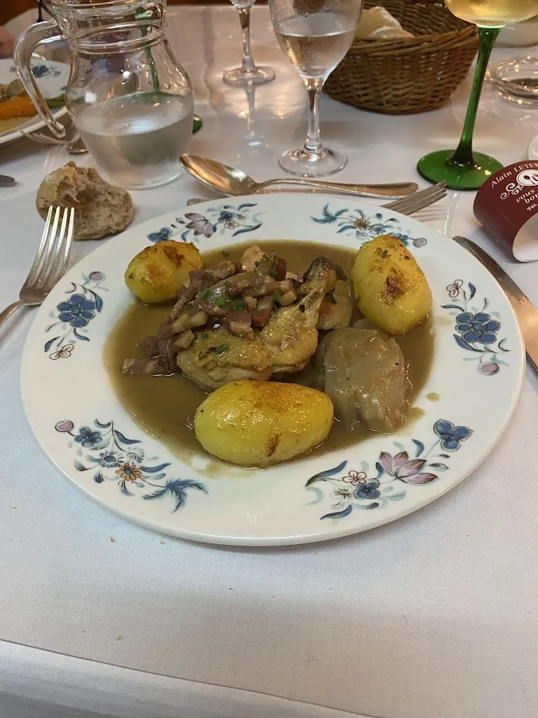 Le Marmiton_Sedan_slider_image_3