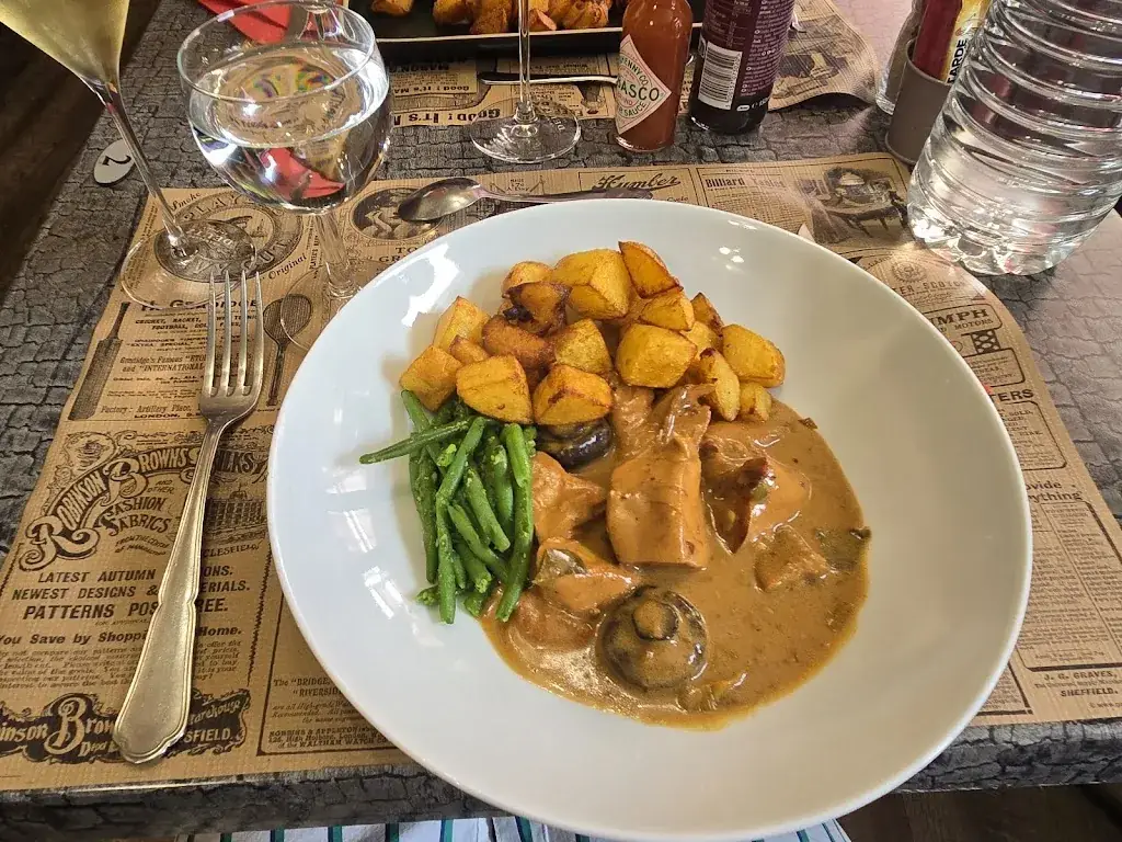 Lauren Russell_La Taverne_Épernay_review