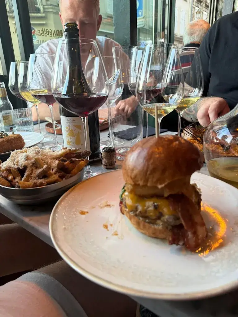 Tobias Schuijt_Sacré Bistro_Épernay_review