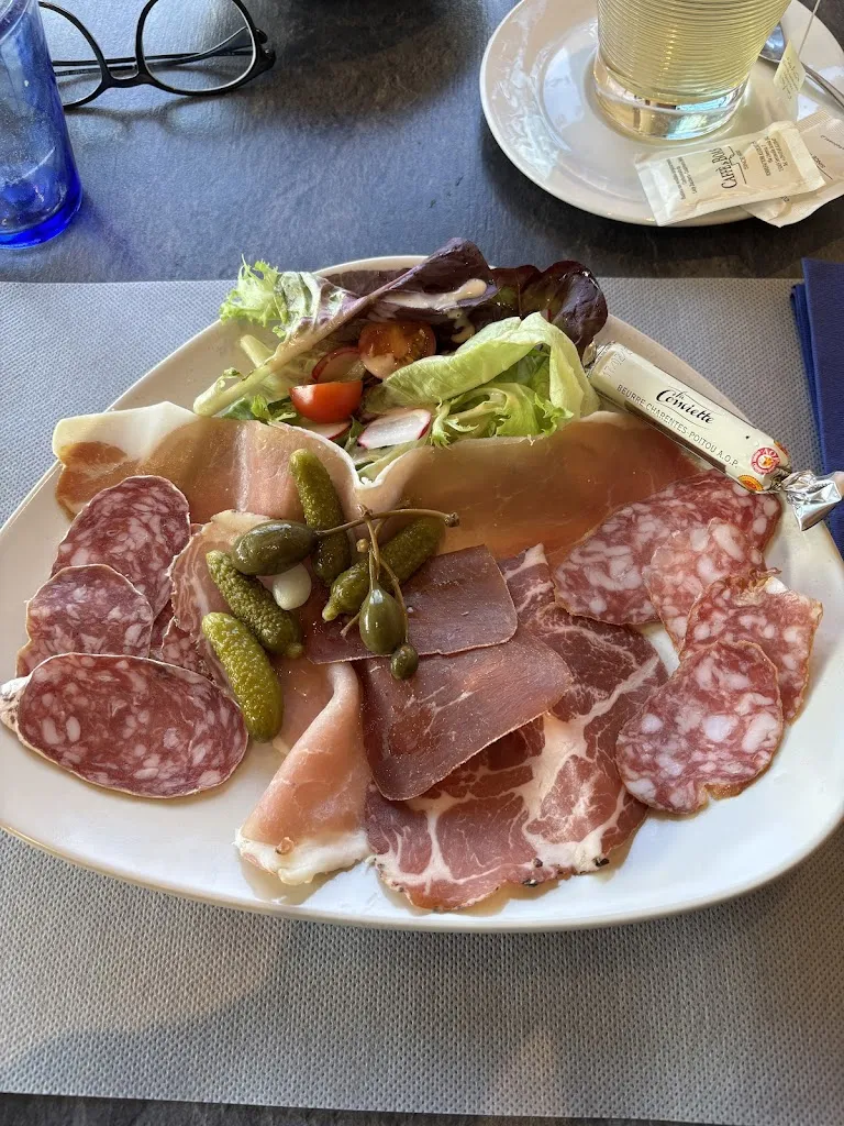 John Smith_Restaurant Le Fer à Cheval_Chamonix-Mont-Blanc_review