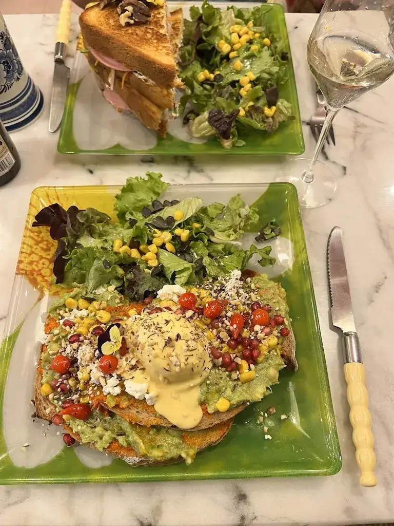 Nikki McIntyre_En Aparthé Epernay_Épernay_review