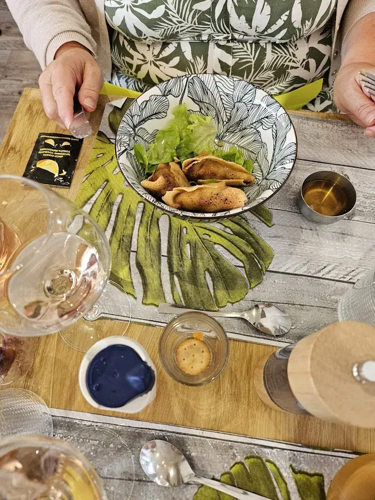 Anthony Smith (Tony)_La VILLA IØ_Épernay_review