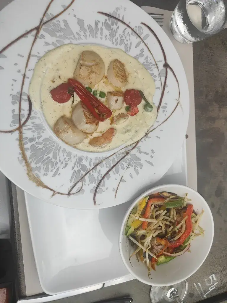 Hannah Green_Brasserie de la Banque_Épernay_review