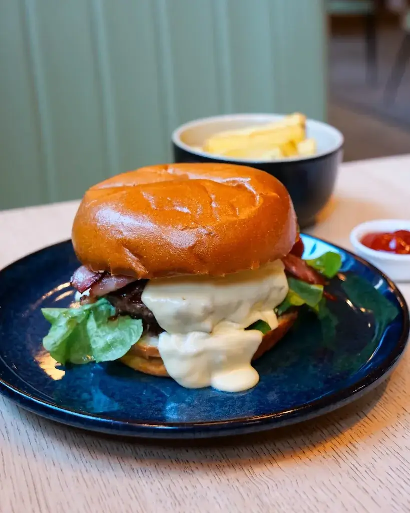 PlanB Living Chamonix - Restaurant & Bar_Chamonix-Mont-Blanc_slider_image_2