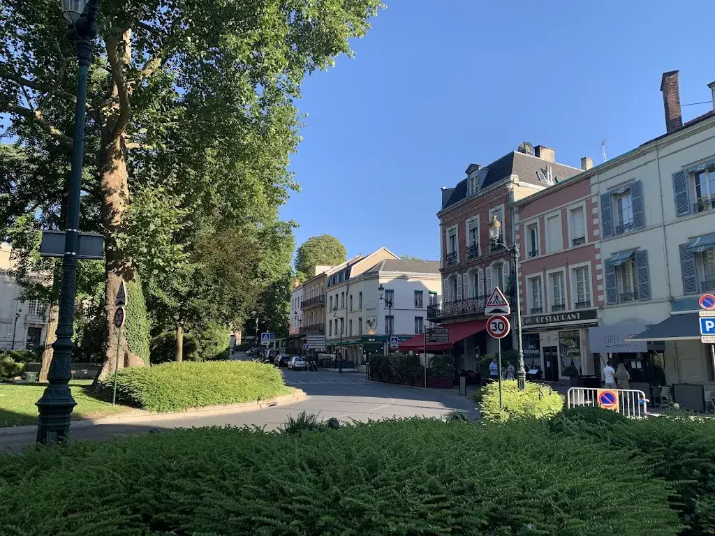 A L_L'Éphémère_Épernay_review