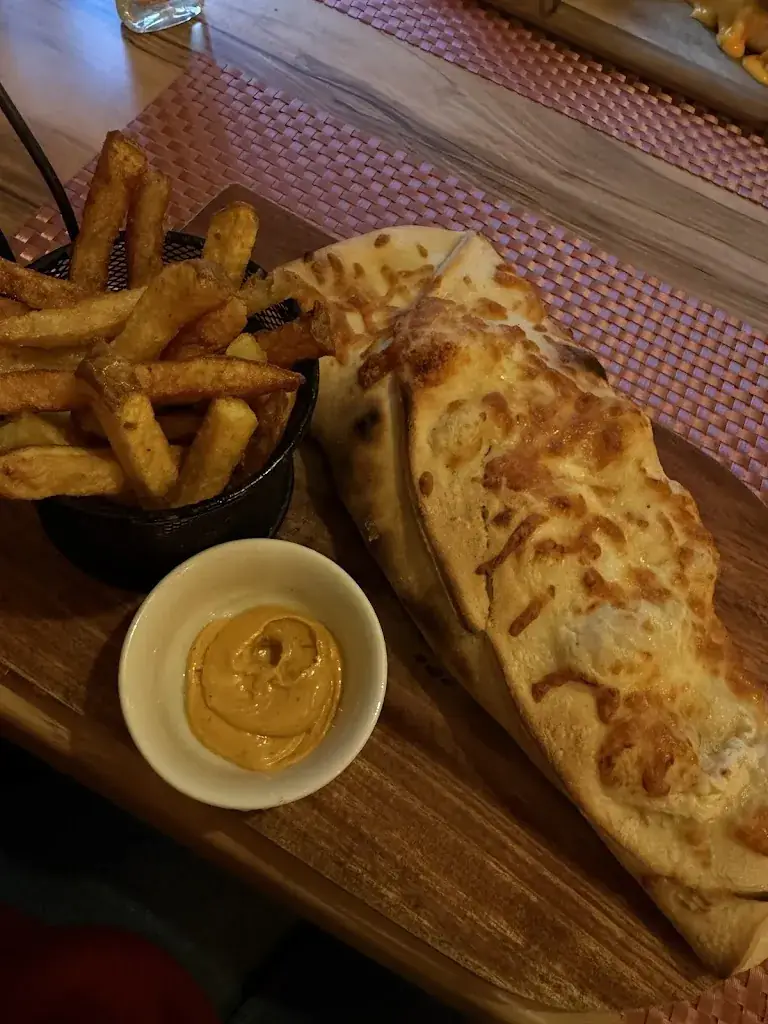 Kelly Vejczik_L'Original by pizza d’or_Freyming-Merlebach_review