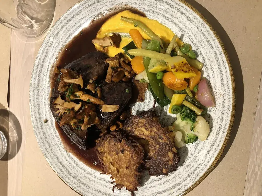 Sam Varga_Esprit Libre_Horbourg-Wihr_review