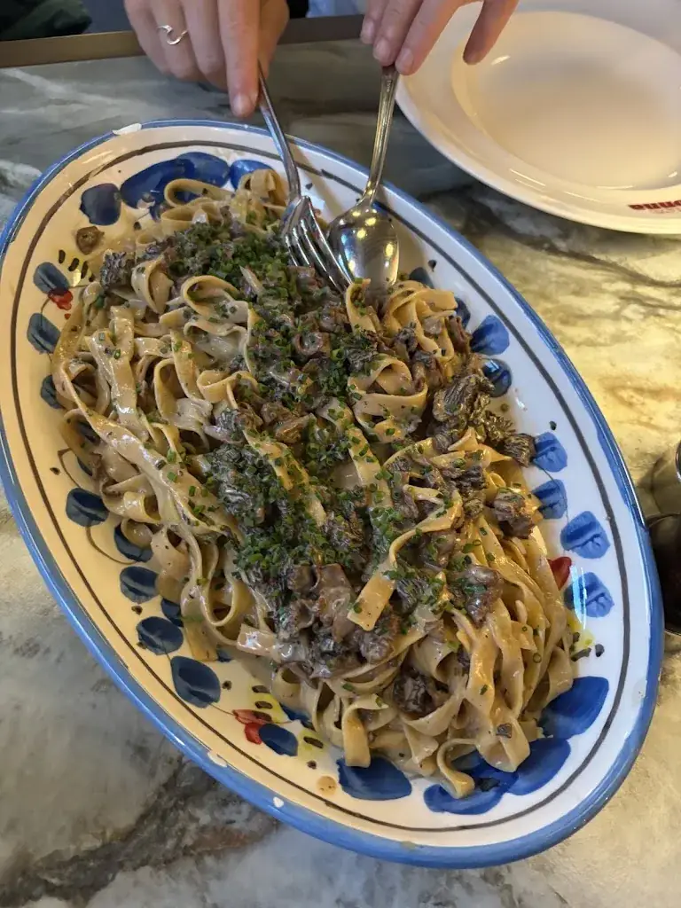 Hannah Finn-Erb_Casa Nonna_Chamonix-Mont-Blanc_reseña