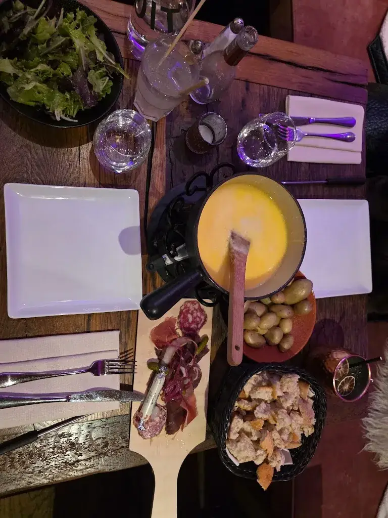 Trips World_Restaurant Le Carrousel_Chamonix-Mont-Blanc_review