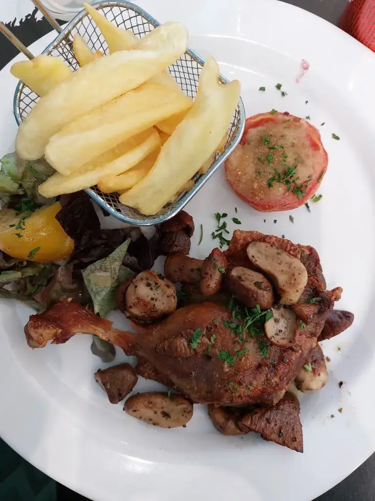 L'Esplanade restaurant in Fismes