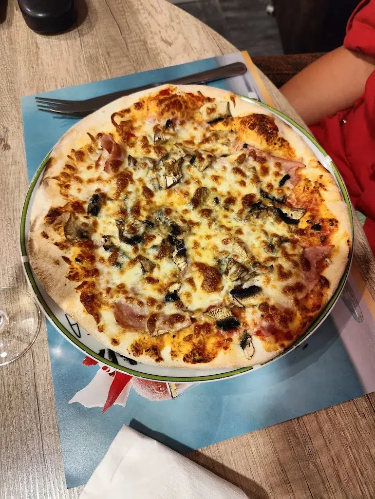 Pizza Roma_Fismes_slider_image_3