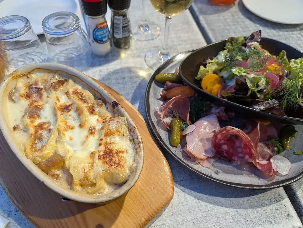 Antanas Gudynas (Meduolis O`Tea)_La Tablée_Chamonix-Mont-Blanc_review