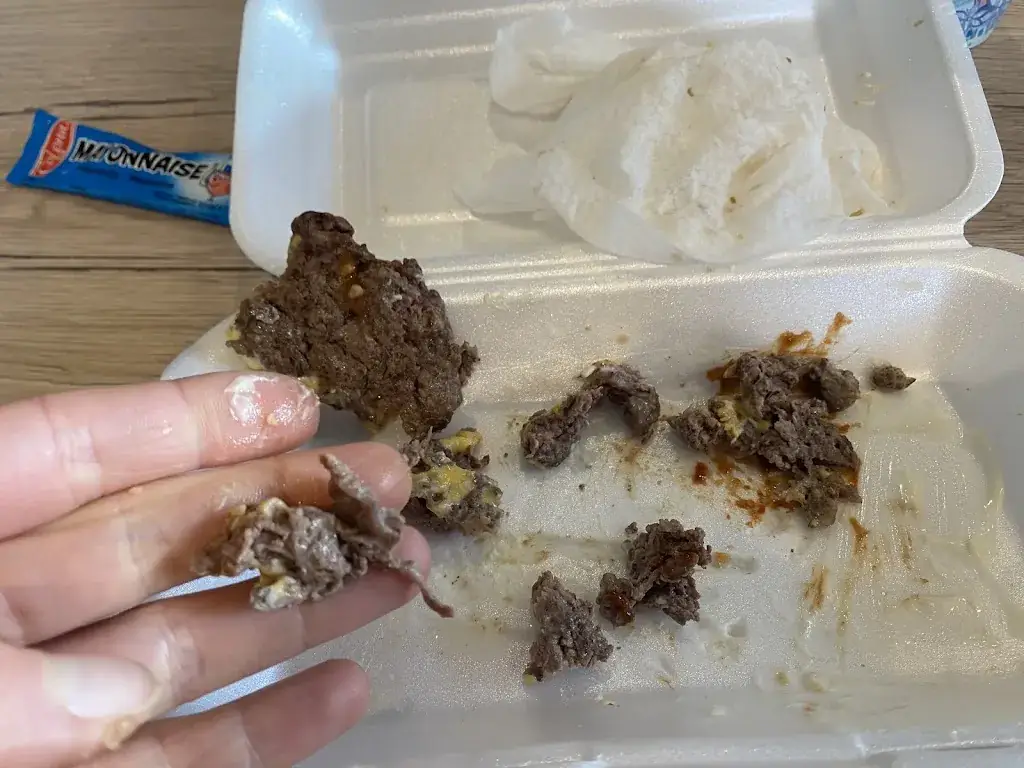 Léa Schifone_Point Burger_Fismes_review