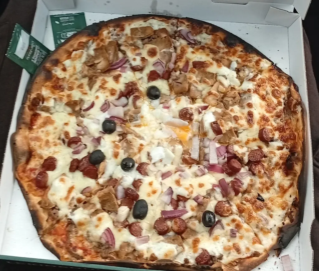 Le Kiosque à Pizzas restaurant in Fismes