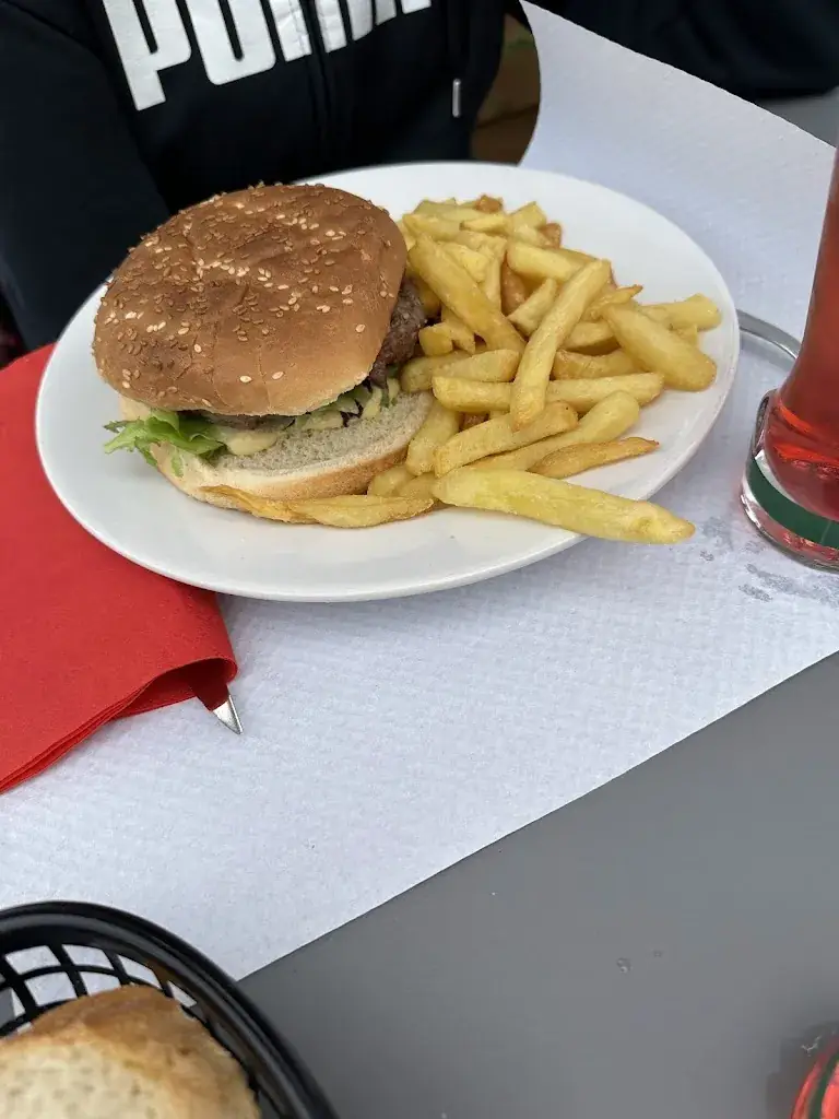 Francois F_Chez DOM_Courcelles-sur-Vesle_review