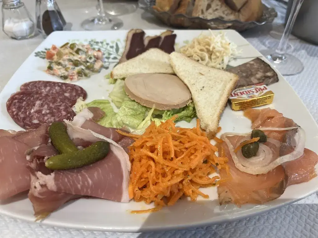 Restaurant Franzet By Renard_Moyeuvre-Grande_slider_image_3