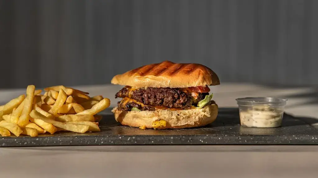 Cali Burger 67_Geispolsheim_slider_image_3