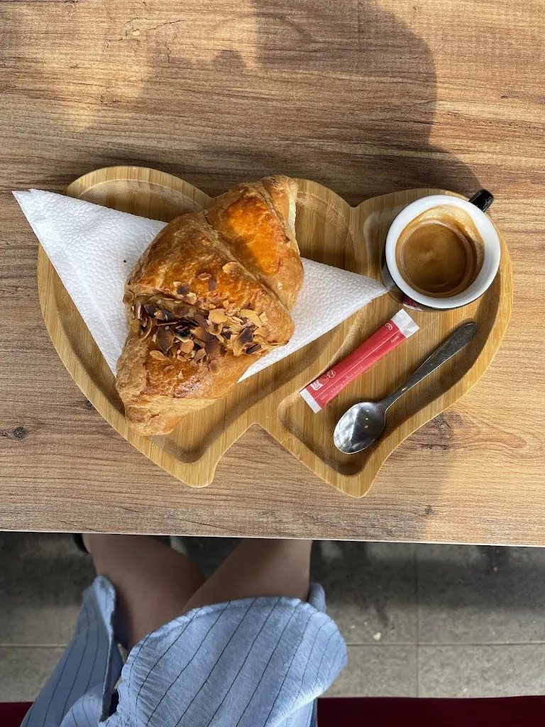 Melissa Samuel_Boulangerie & Snacking Murat_Fameck_review