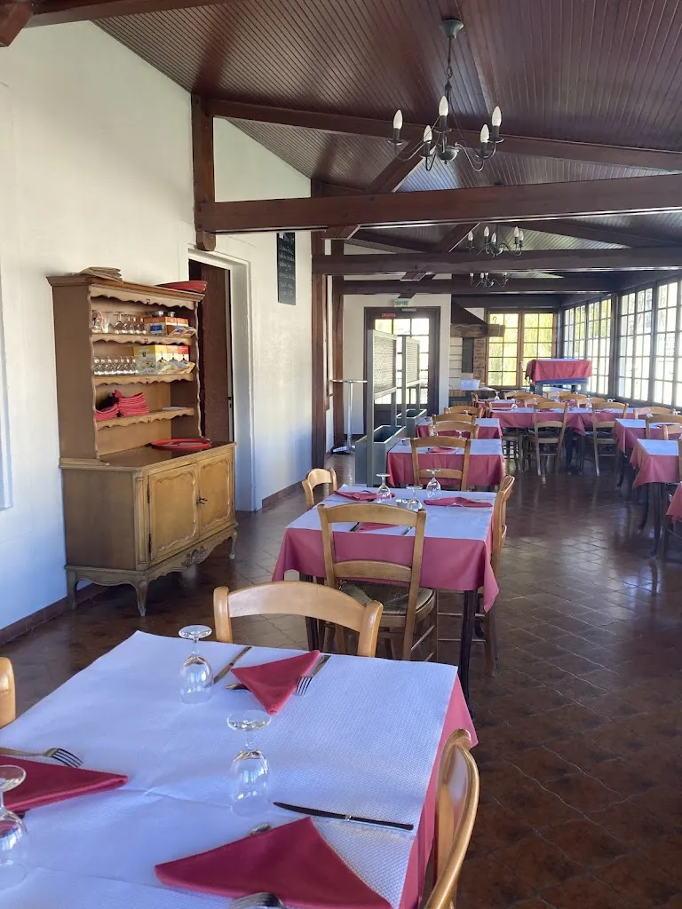 Le Central restaurant à Gondrecourt-le-Château