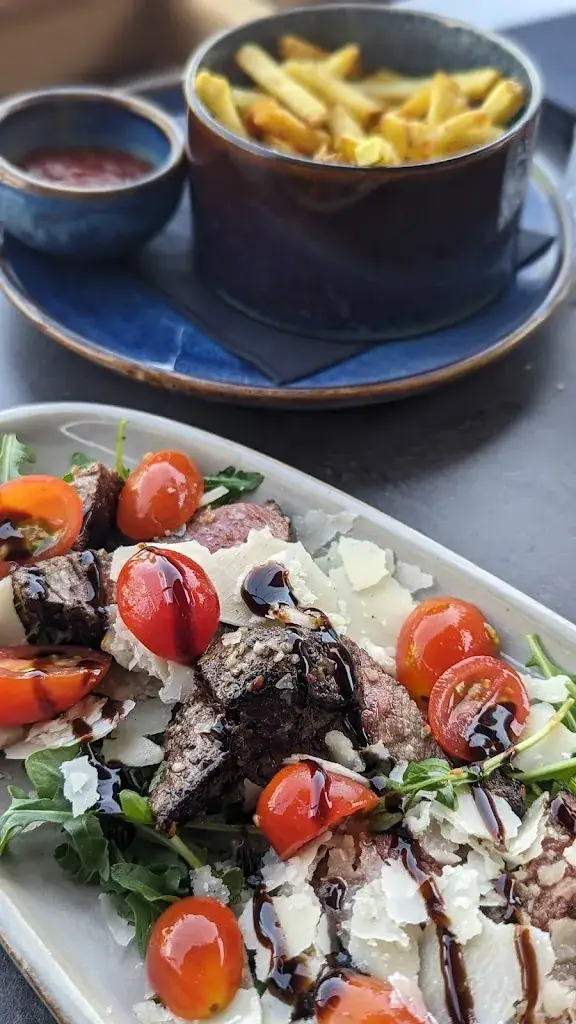 Carlos NEVES_Laurina_Thionville_review