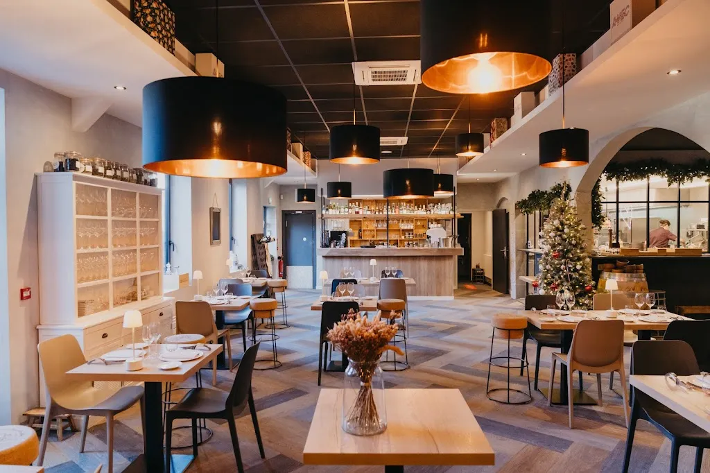 Avec Amour Restaurant in Terville