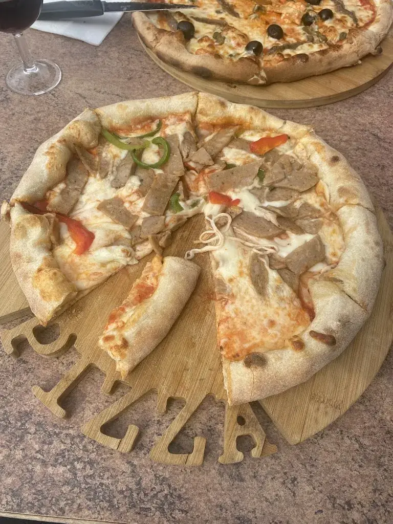 Mario's pizza_Gorcy_slider_image_3