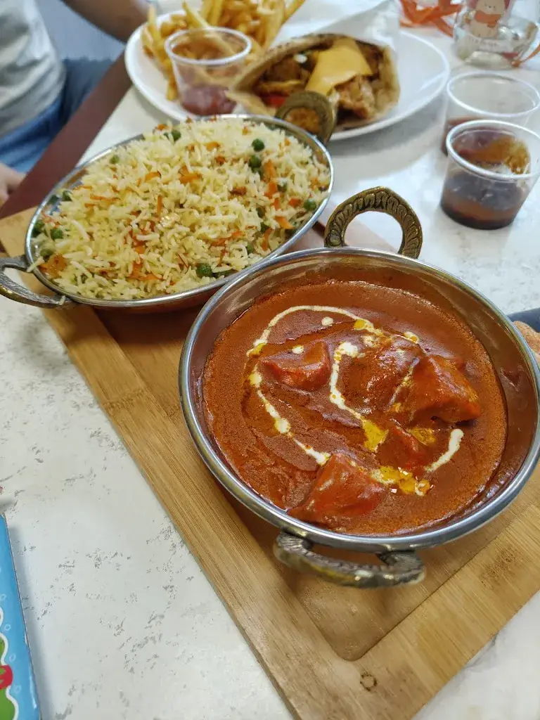 Linda Kinka_CRISPY&CURRY_Vitry-le-François_review