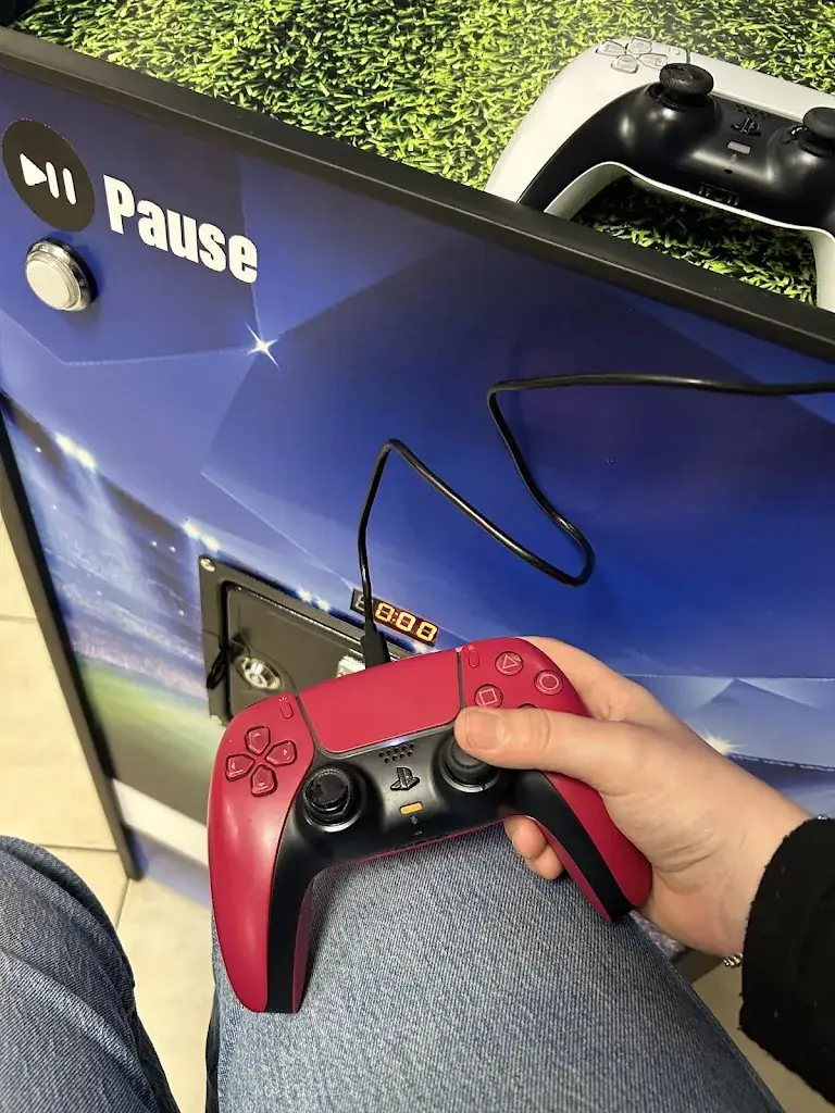 Maeva Kaka_LE 832 FOOD_Vitry-le-François_review