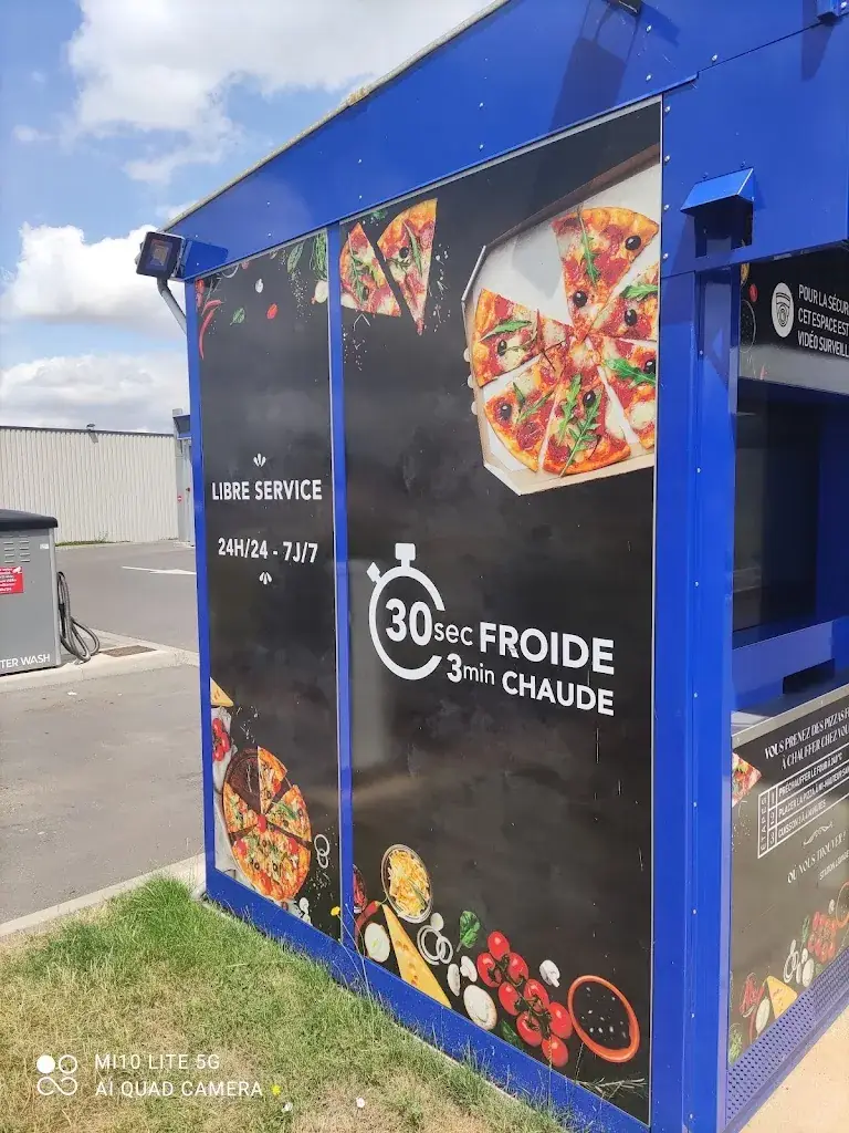 Distributeur pizza 24h/24 pizza Olivia_Gondreville_slider_image_1
