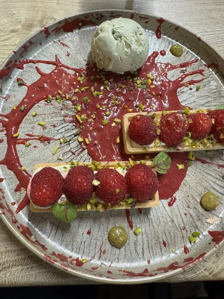 Arrabbiata_Guénange_slider_image_3