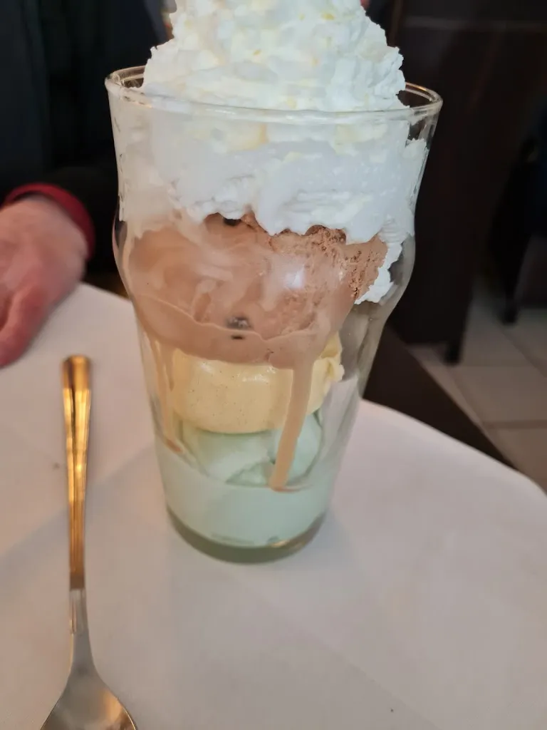 Tiffany Kupper_Le Cocon_Rouhling_review