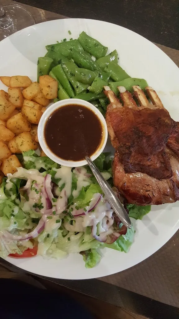 Batu G._Le bistrot du circuit_Gueux_review