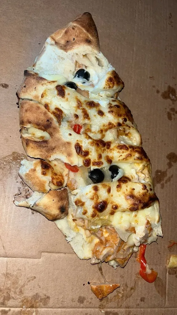 Lilie_Pino's Pizzeria_Gueux_review