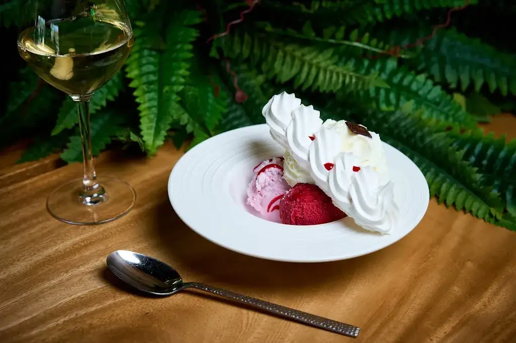 In Jungle - Resto Pub/club Hôtel_Beauvallon_slider_image_2