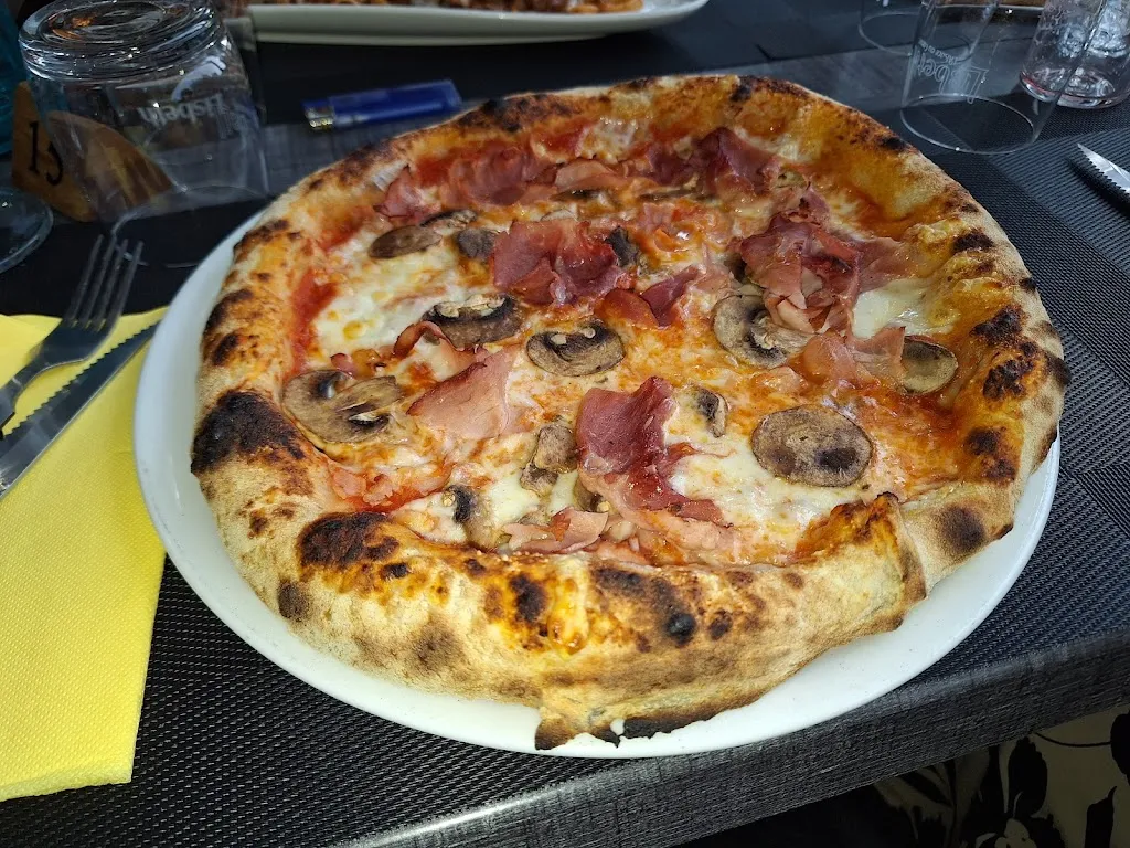 Restaurant Pazza Idea_Guebwiller_slider_image_3