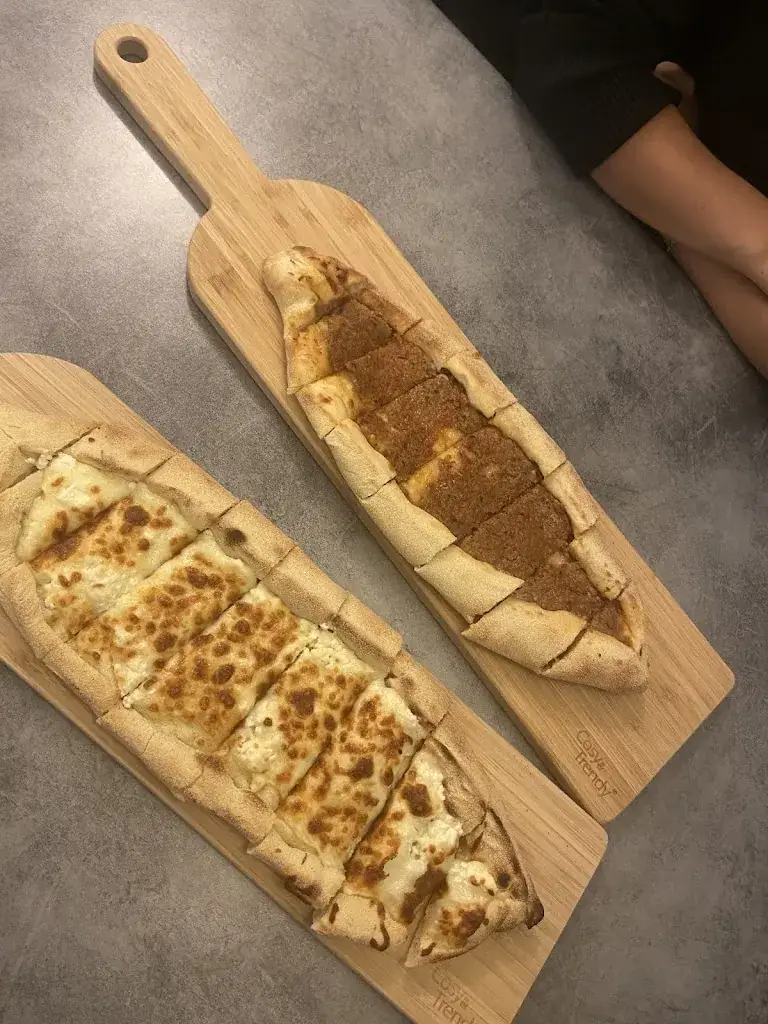 Léa_S'Marash Burger et Pizzeria_Granges-Aumontzey_review