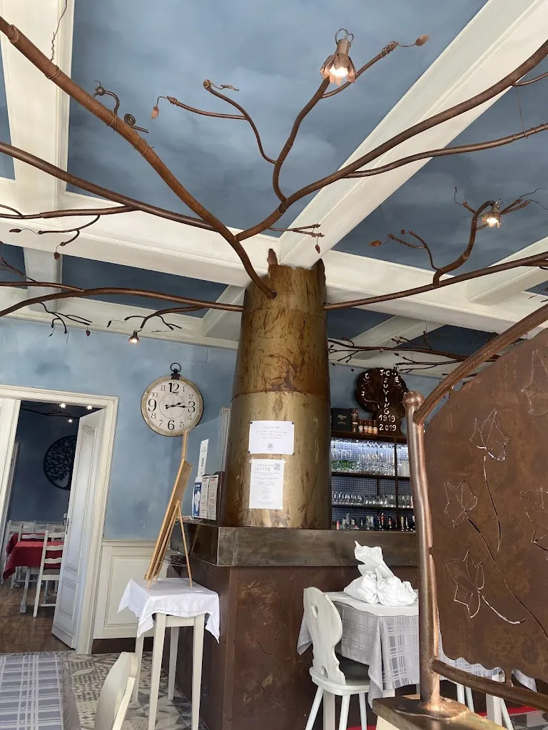 Milan Sipek (Sipek Design)_Restaurant JUVING_Herbitzheim_review