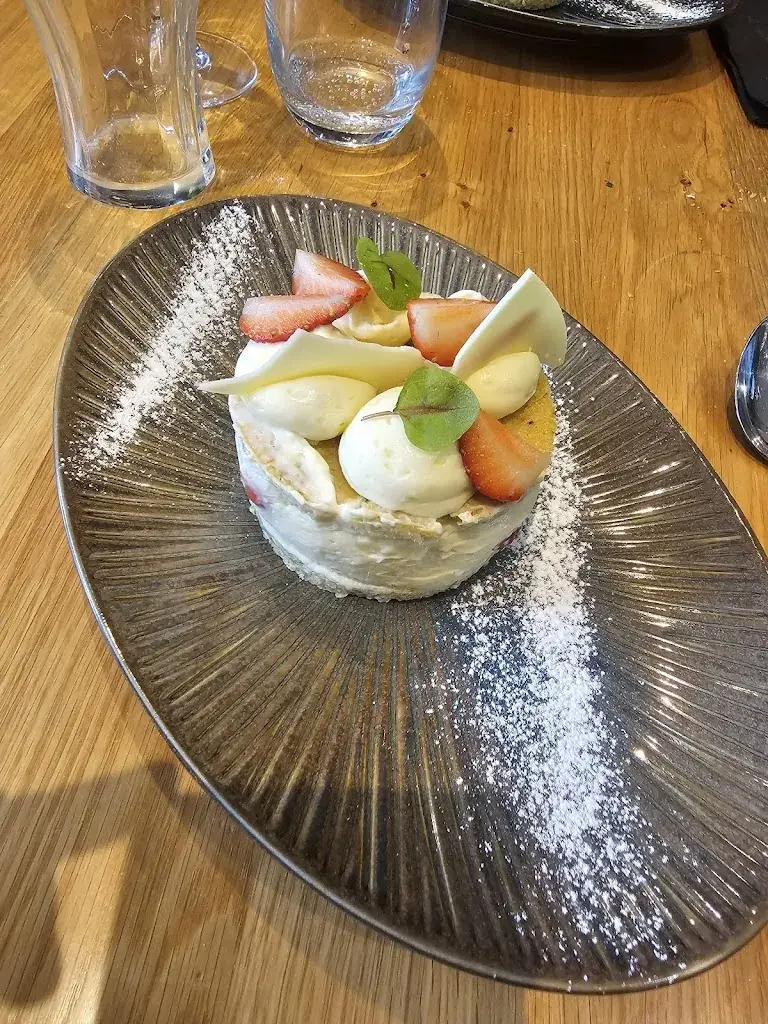 Lane Estemer_Bar Restaurant - La Fontaine_Heillecourt_review