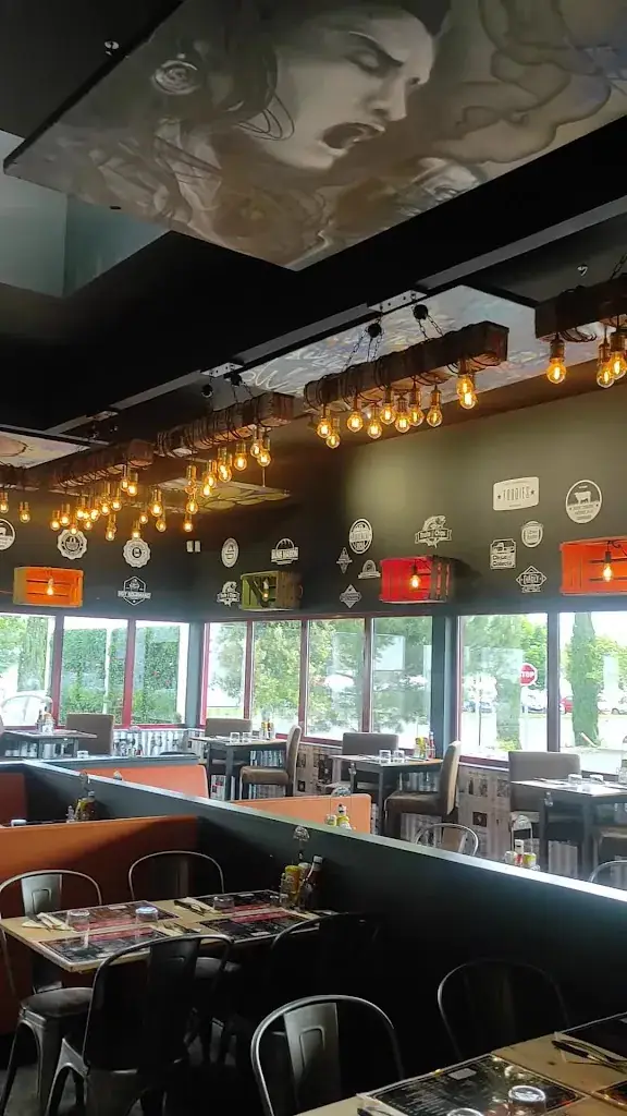 CHEZ CHARLY_Chambray-lès-Tours_slider_image_2