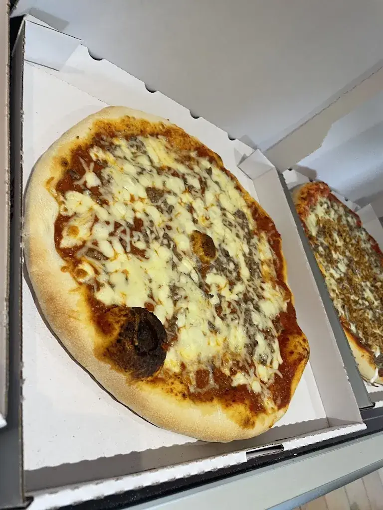 Menu_Pizza Royale_Hilsenheim_image_2