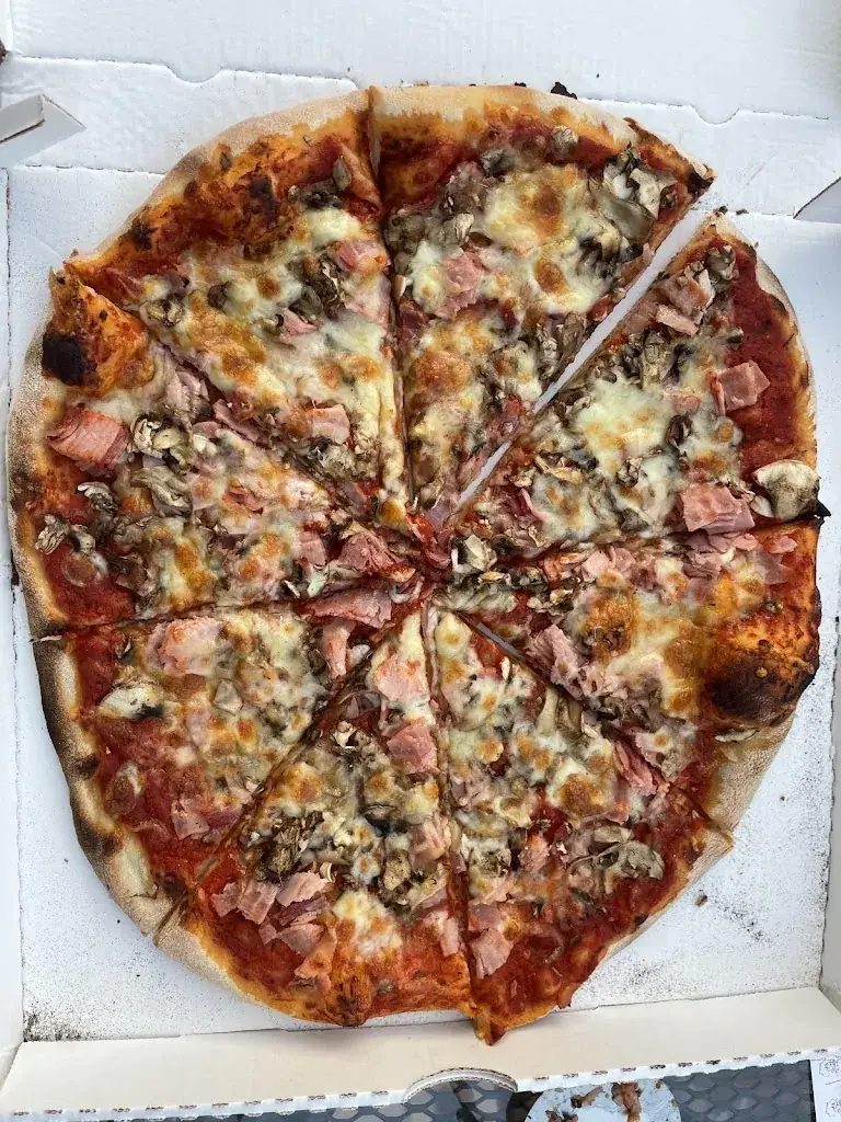 Menu_Pizza Royale_Hilsenheim_image_4