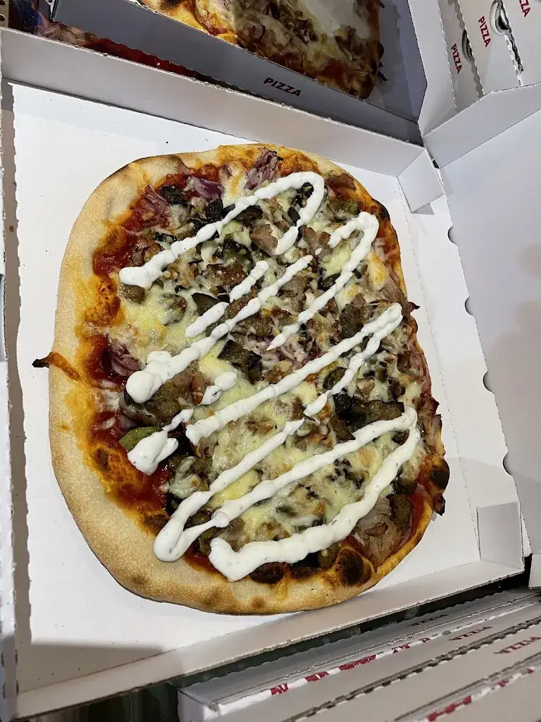 Enzo Norture_Pizza Royale_Hilsenheim_review