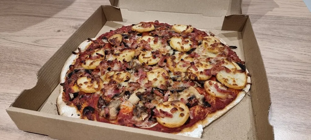 Piccolo Pizza_Hermonville_slider_image_2