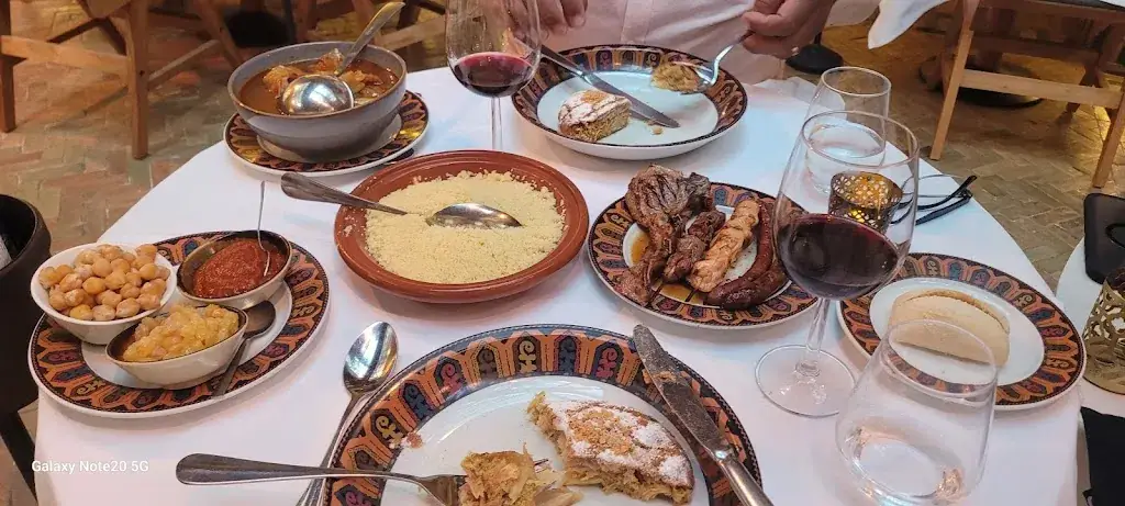 Charly Restaurant Méditerranéen_Paris_slider_image_3