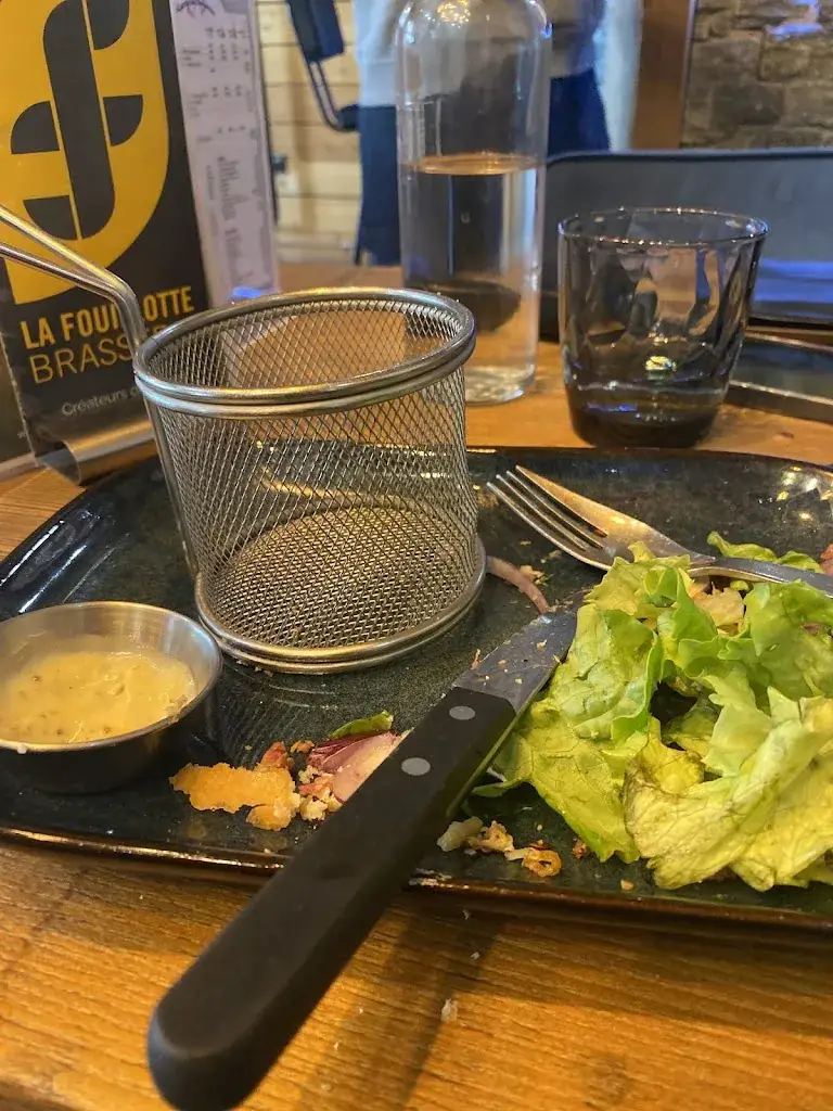 Sally Smith_Le Bistro Burger_Gérardmer_review