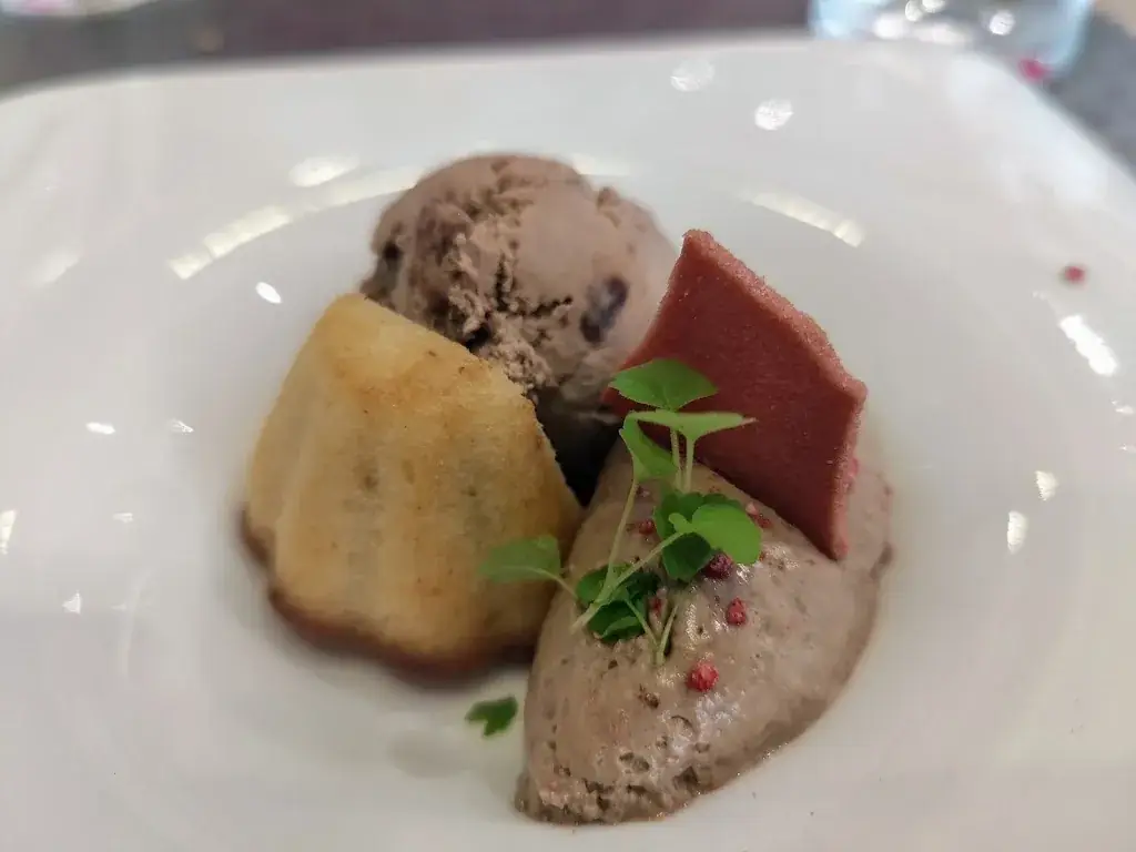 Werner Lauff_La P'tite Sophie_Gérardmer_review