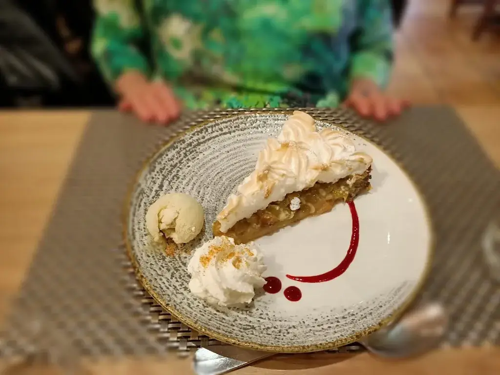 Sarah Yang Werk_Restaurant Au Cheval Noir_Hœnheim_review