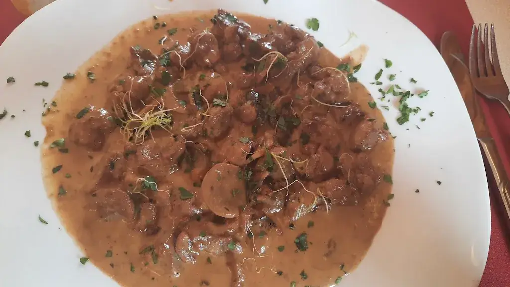 David DESCROIX_L'aigle Royal_Bischheim_review