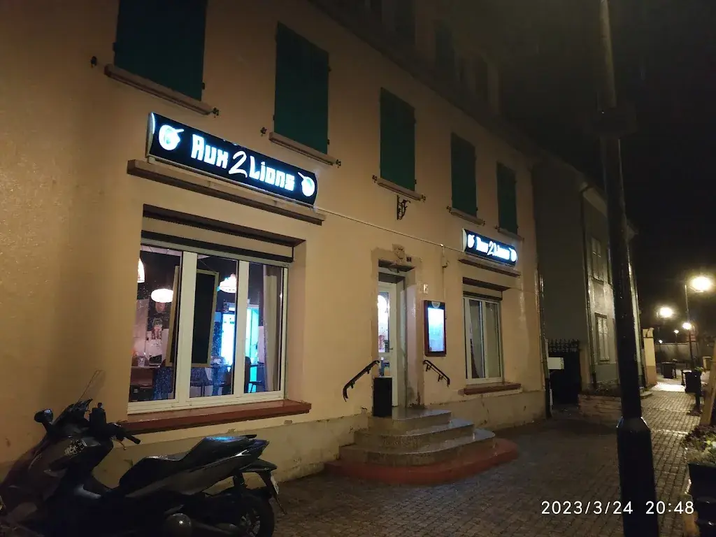 Aux deux lions houssen restaurant in Houssen