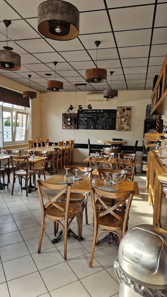 Aux derniers ragots_Haguenau_slider_image_3